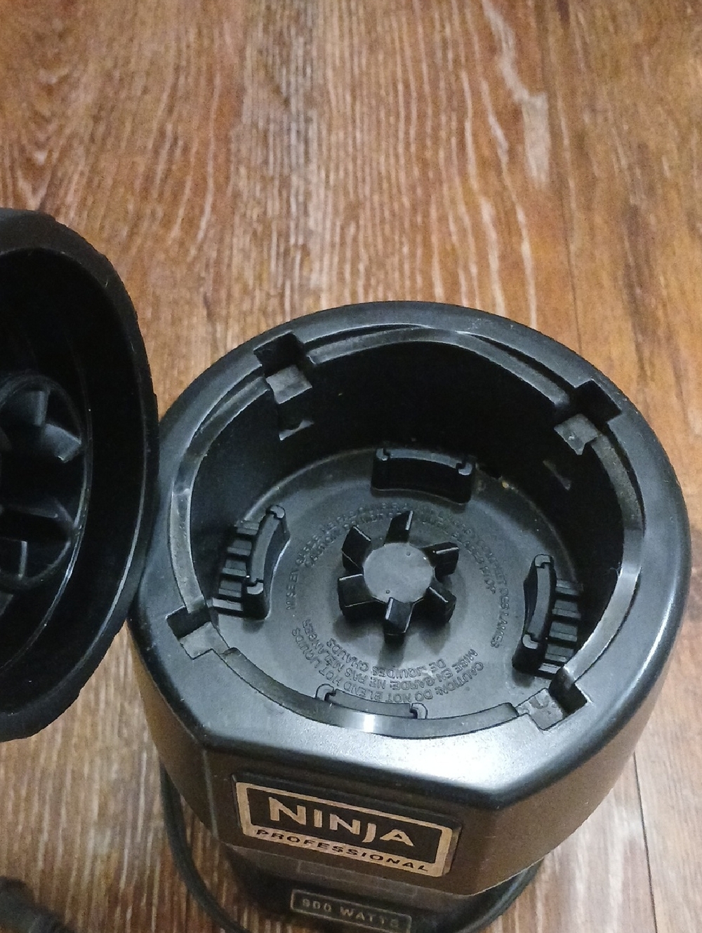 Ninja Nutri Pro Compact Personal Blender — Silver and Black - Picture 5 of 9